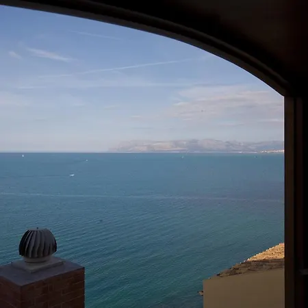 Balconi Sul Mare Apartment