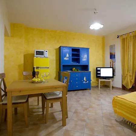 Apartment Balconi Sul Mare